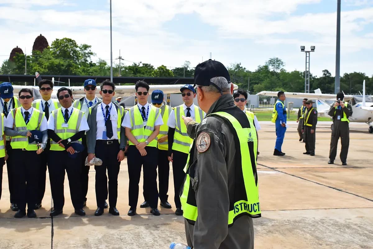 FOD Walk 2026 — เดินเก็บวัตถุแปลกปลอมบนทางวิ่ง